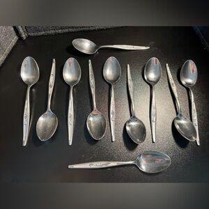 Carlton Stainless Woodcrest Flatware Japan Lot Of 11 Soup Spoons‎